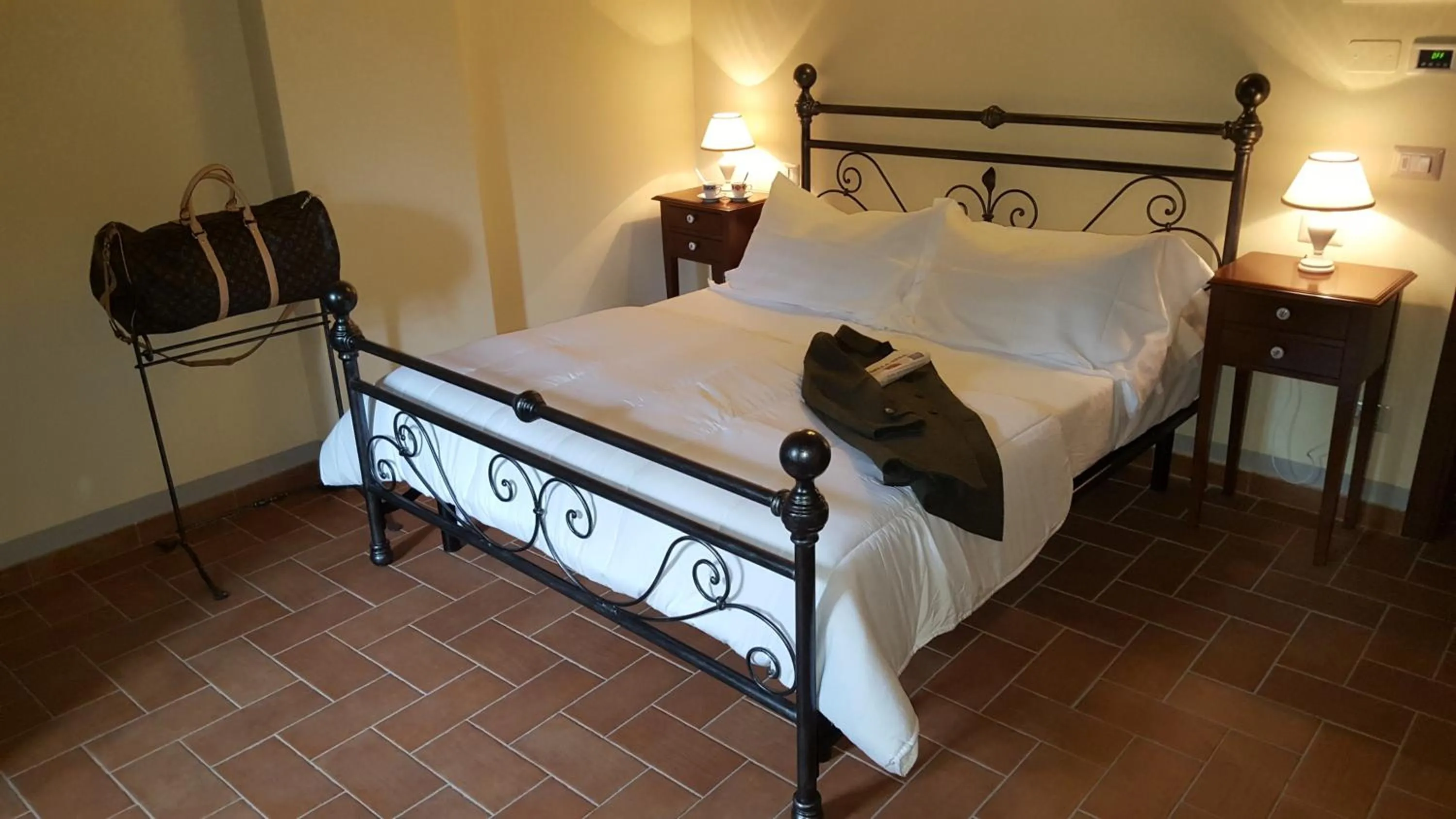 Photo of the whole room, Bed in Dimora Fra' Giovanni B&B Relais