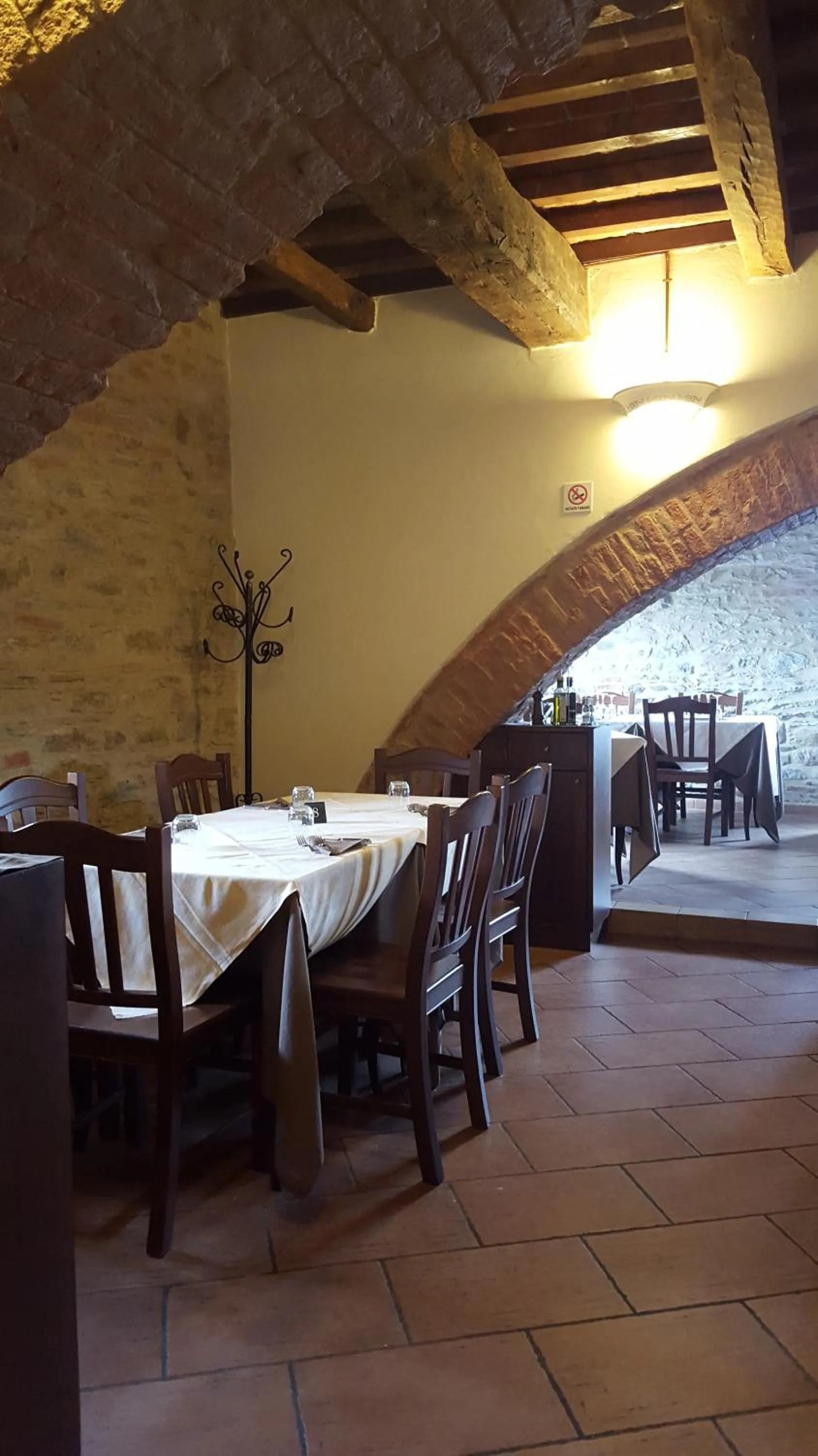 Restaurant/places to eat in Dimora Fra' Giovanni B&B Relais