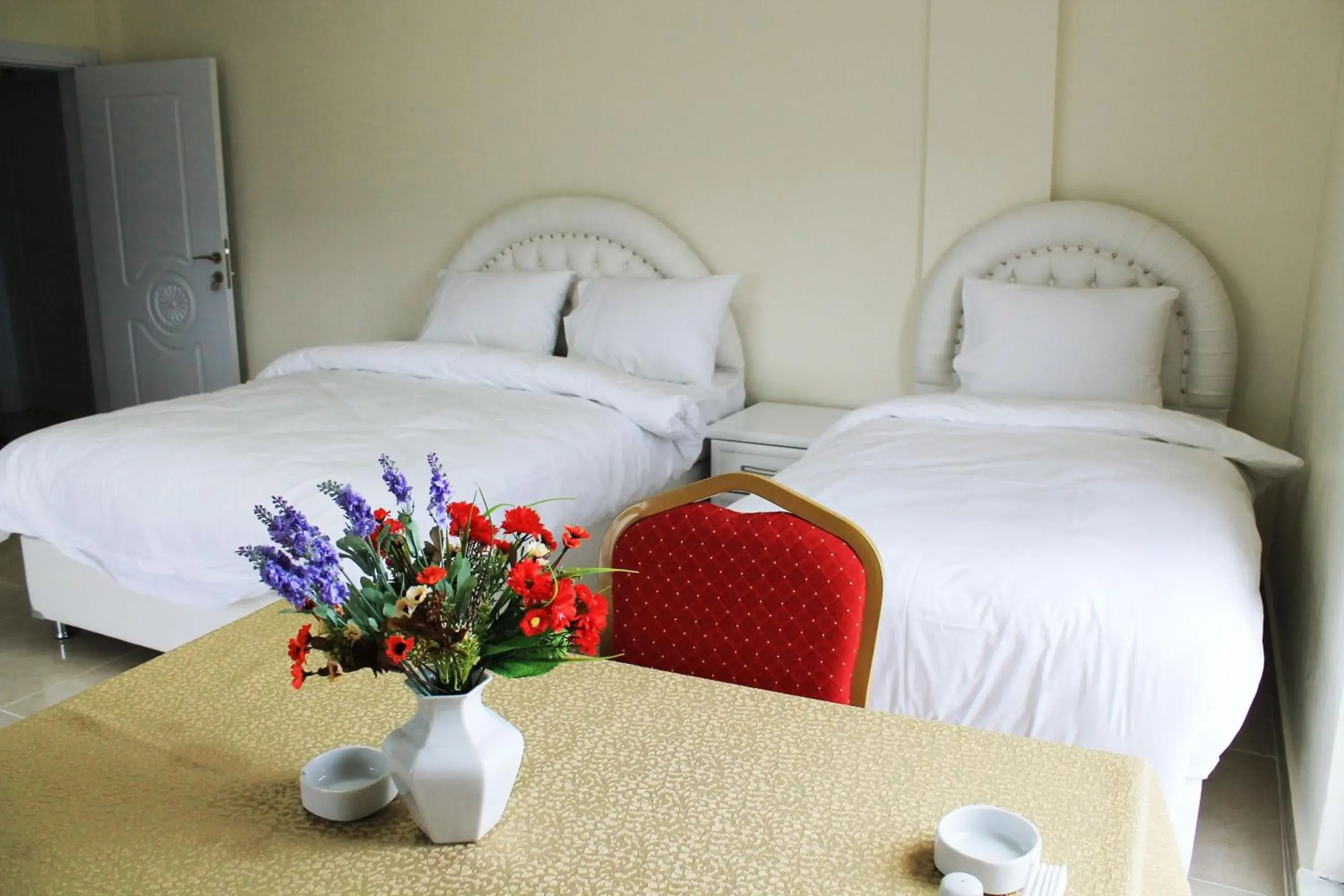 Triple Room in HD Miray Otel Triple Room in HD Miray Otel