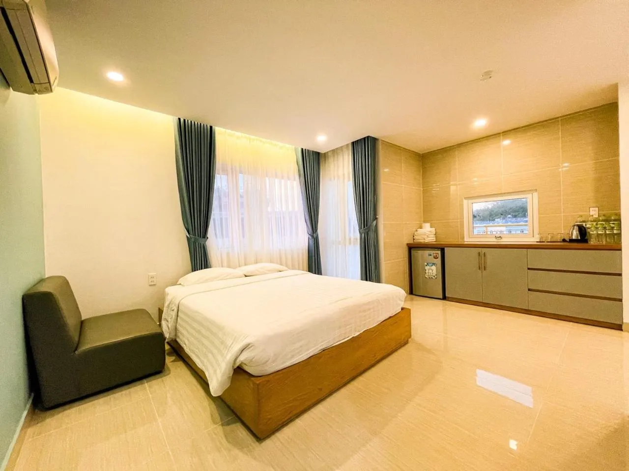 Bed in Sailing Hotel Phú Quốc