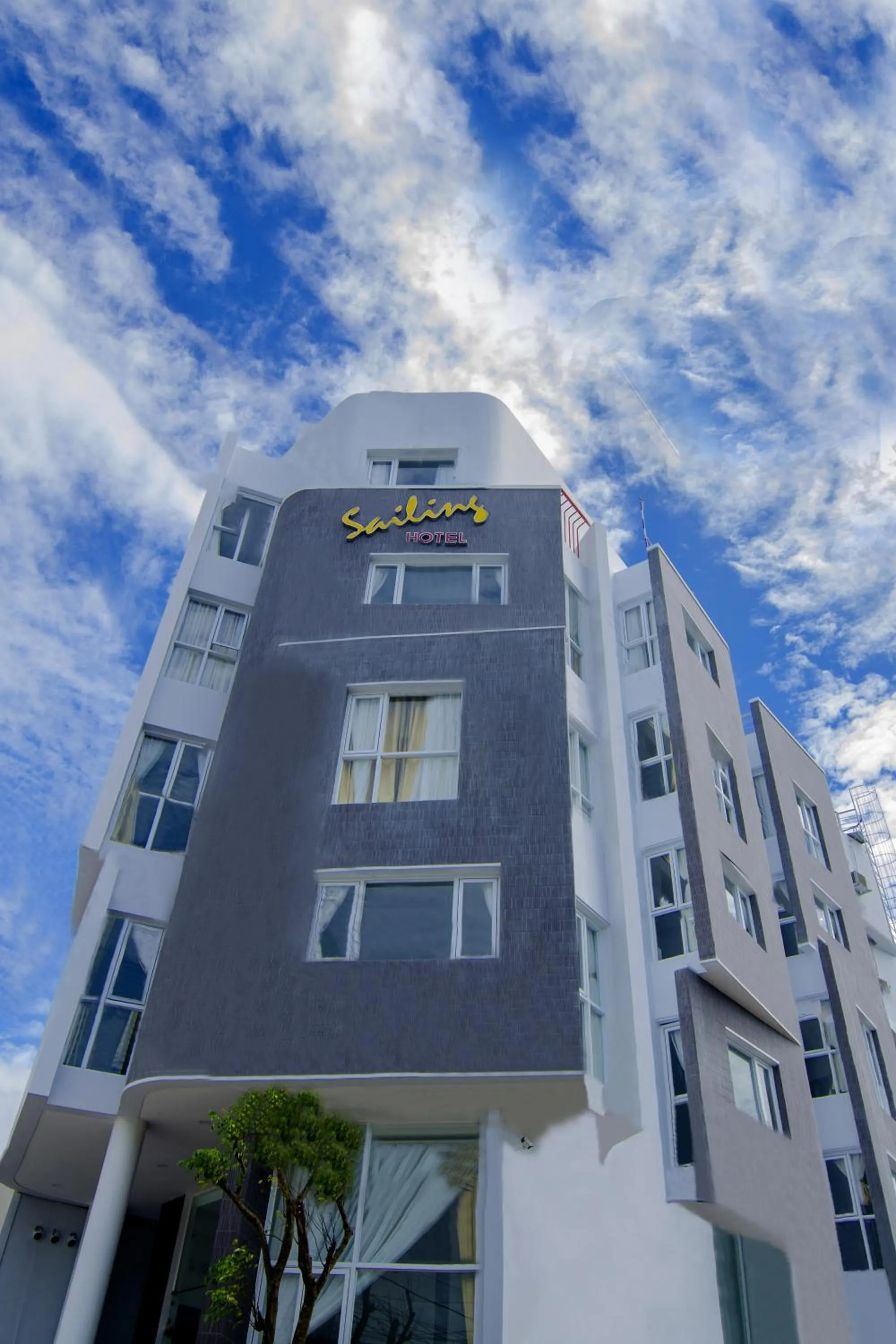Property building in Sailing Hotel Phú Quốc