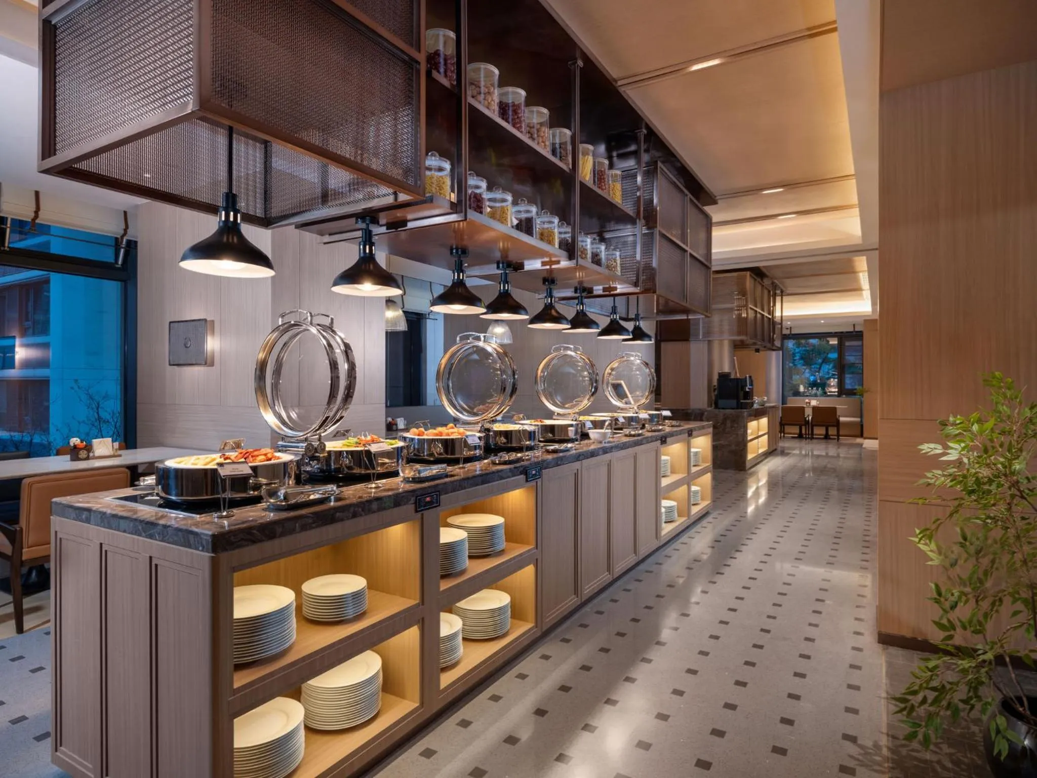 Restaurant/places to eat in Holiday Inn Express Chengdu Shuangliu Chuanda Road by IHG