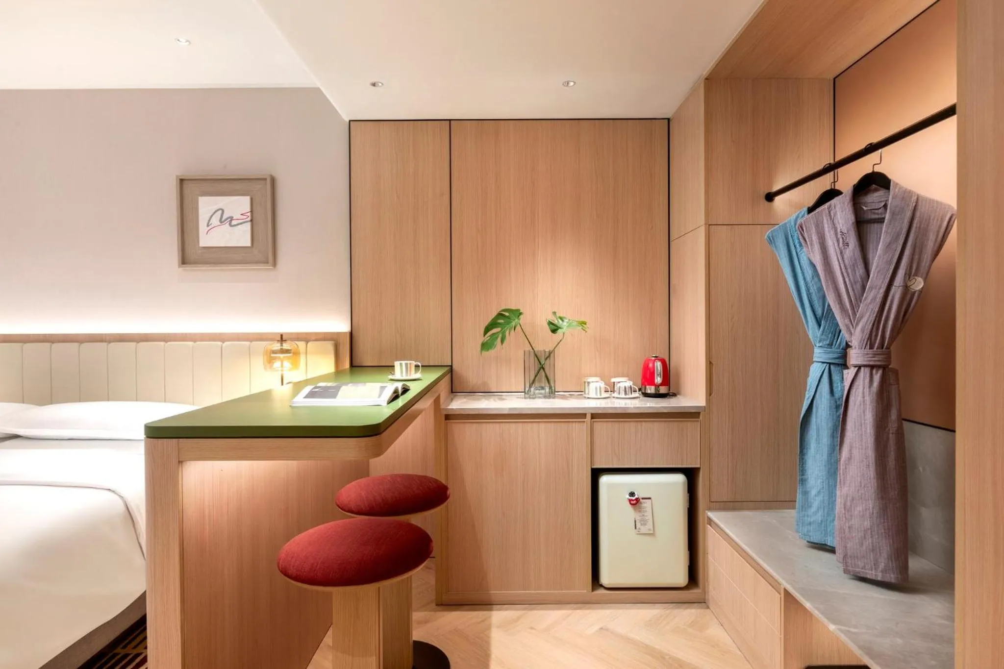 Photo of the whole room, Bed in Atwell Suites Hefei City Center by IHG