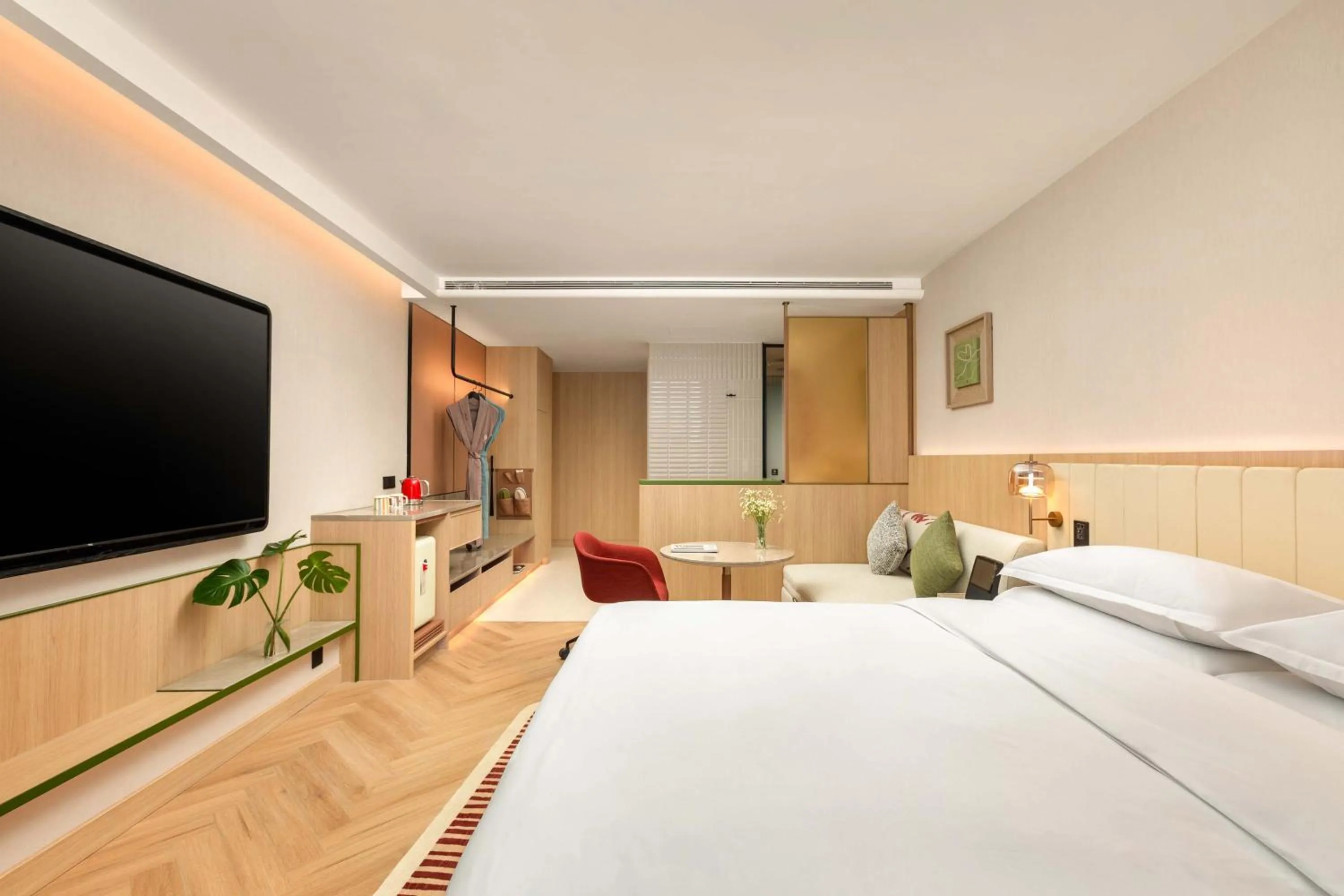 Photo of the whole room, Bed in Atwell Suites Hefei City Center by IHG