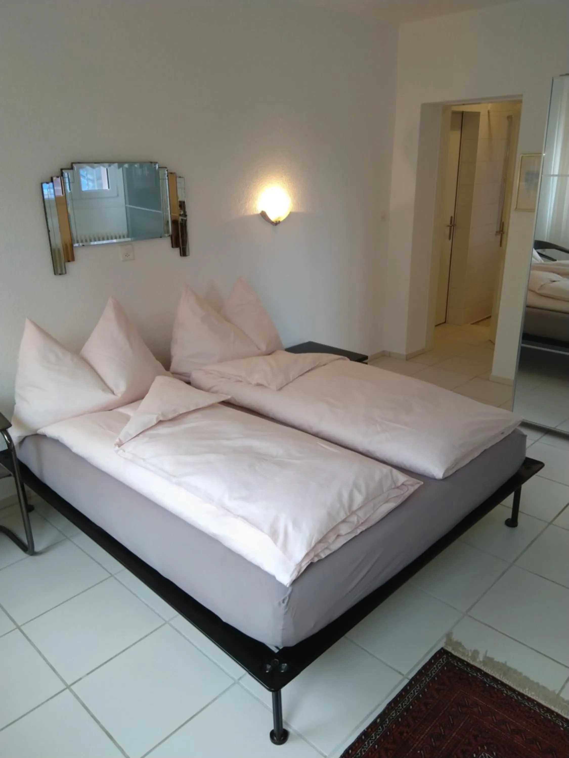 Bathroom, Bed in Swiss Borzoi House