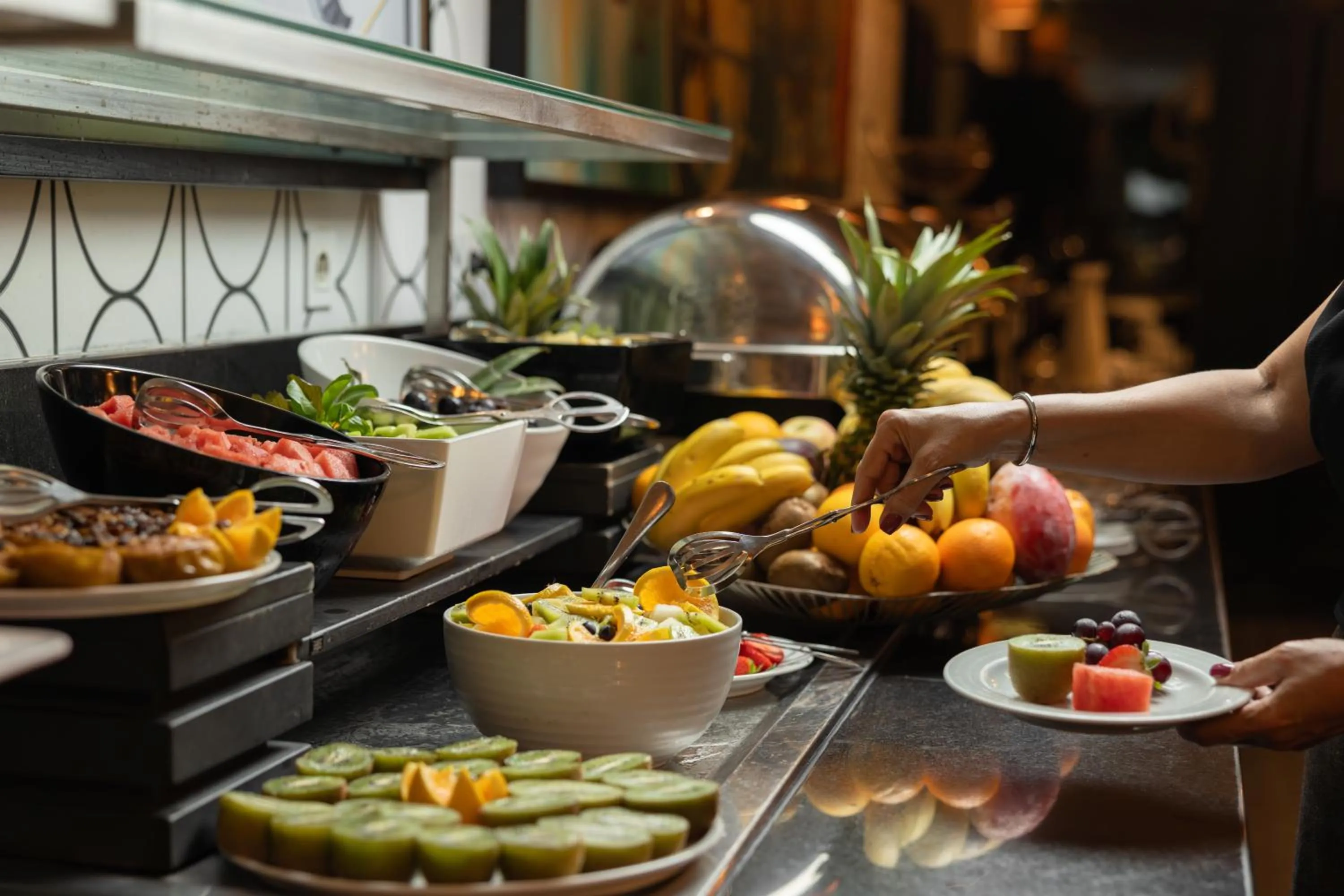 Buffet breakfast in Castanheiro Boutique Hotel