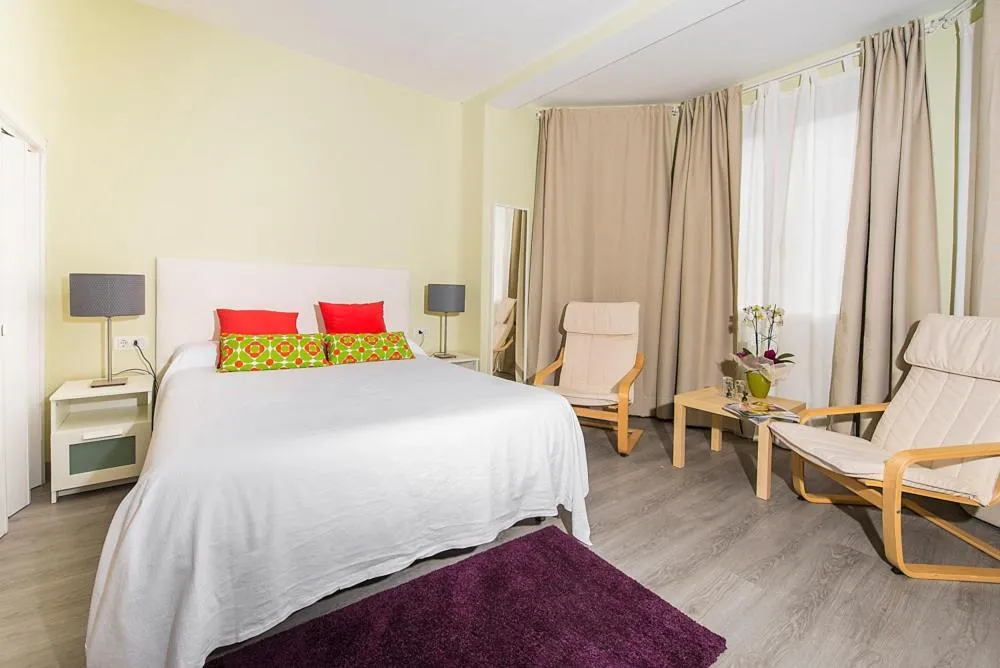 Photo of the whole room, Bed in Hotel Valle del Oja