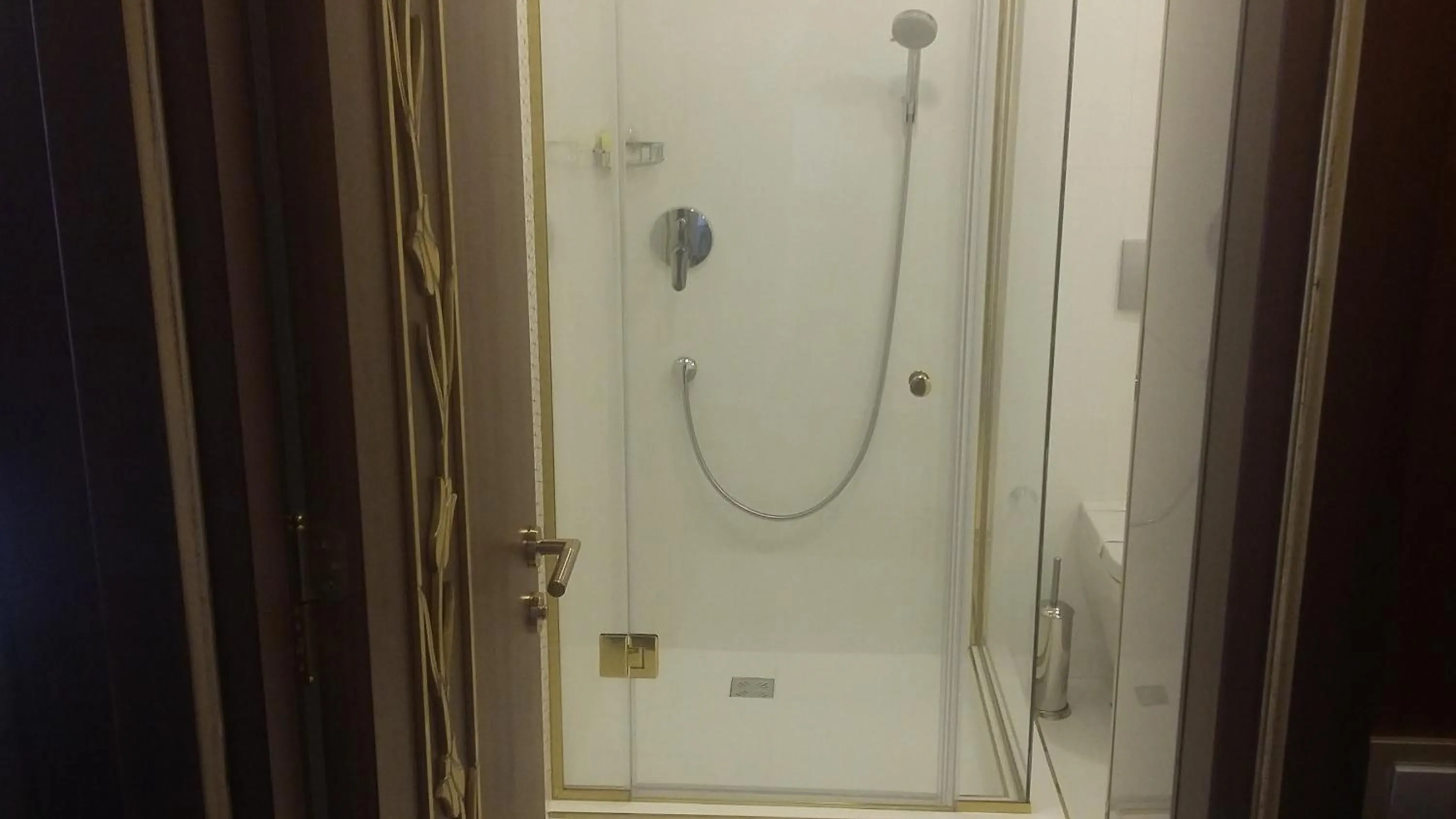 Bathroom in MB Deluxe Hotel