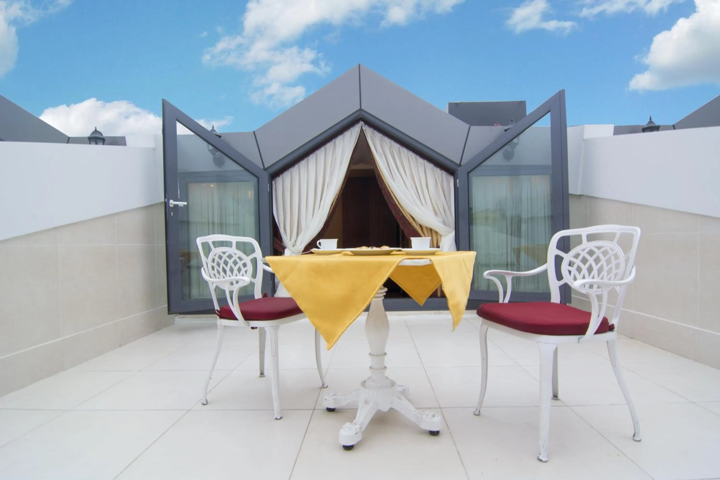 Balcony/Terrace in MB Deluxe Hotel