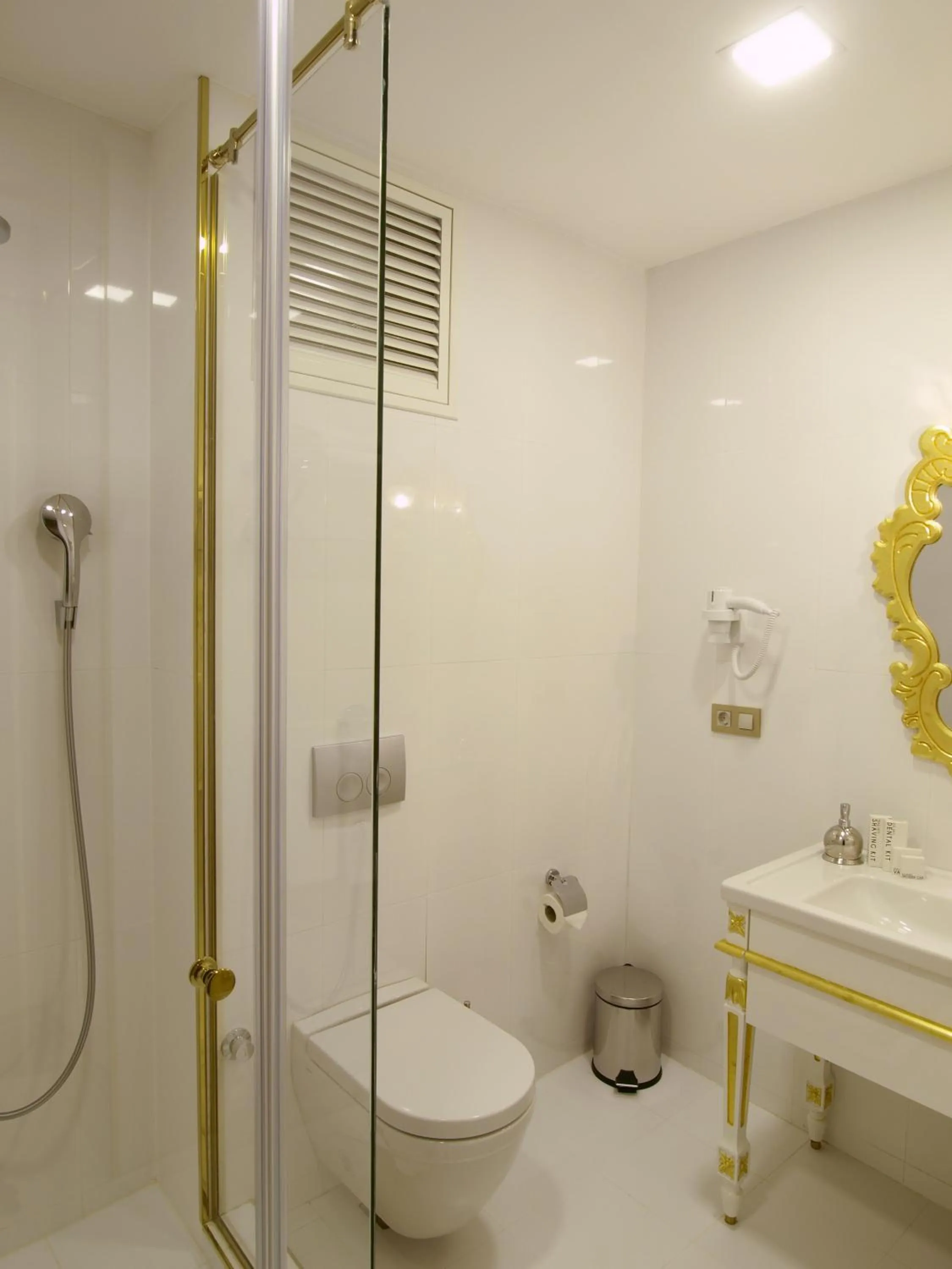 Bathroom in MB Deluxe Hotel