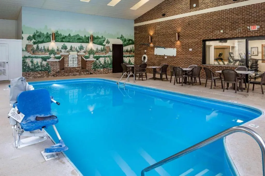 Quality Inn & Suites Zanesville City Center