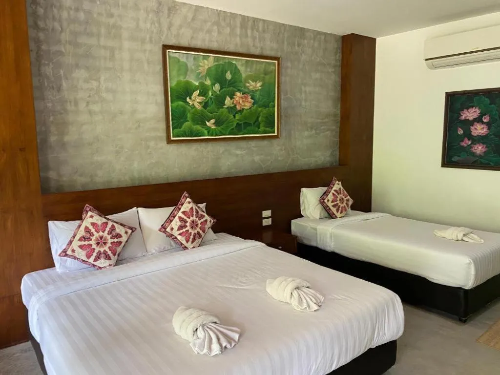 Bed in Khaopubpa Resort