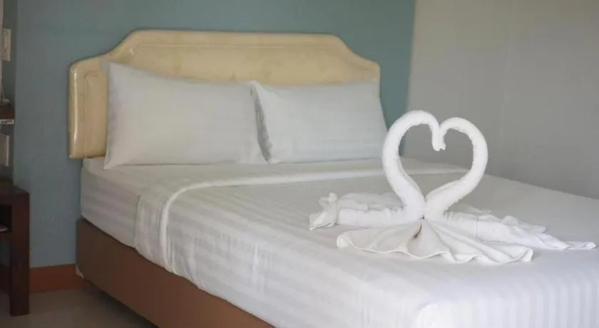 Bed in Chada View Resort