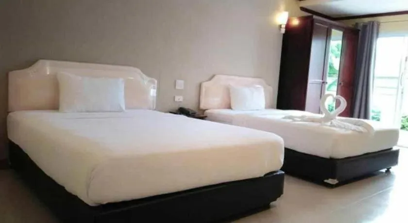 Bed in Chada View Resort