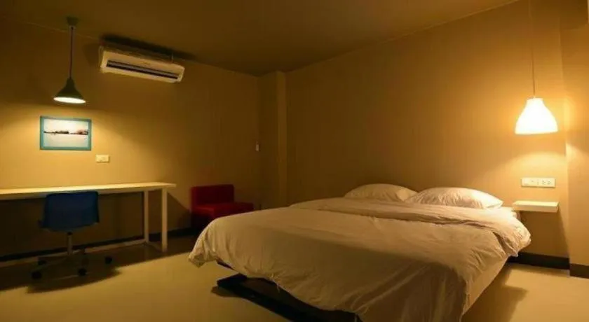 Bed in Sabye D Resort at Surat