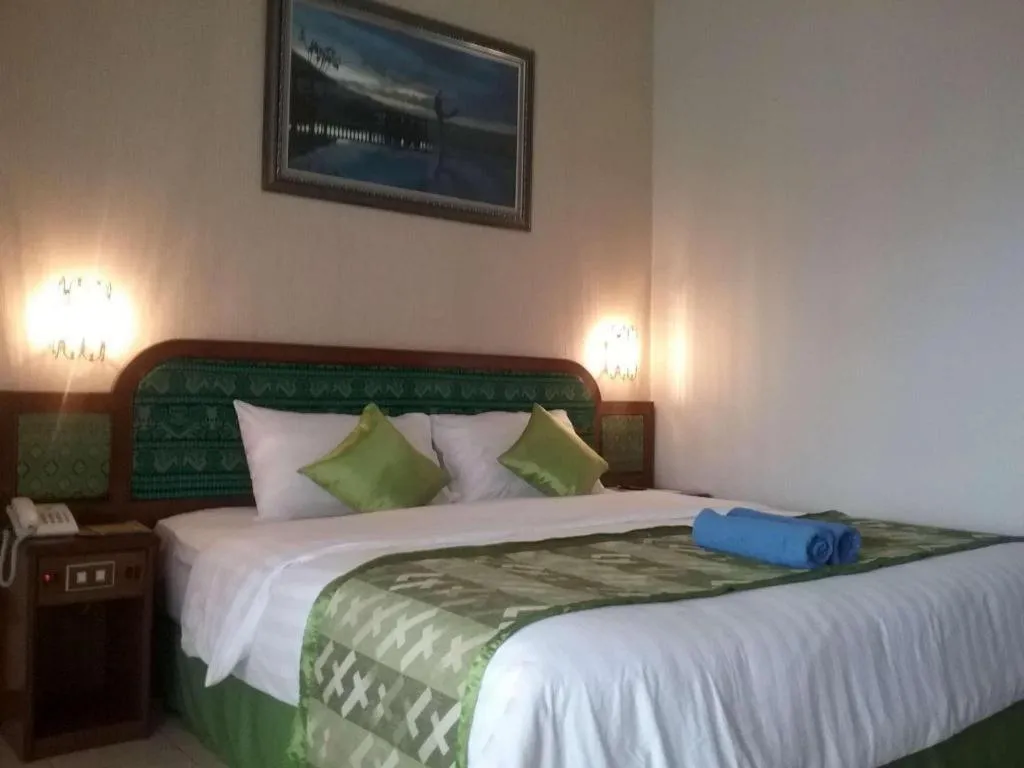 Bed in Parapat View Hotel