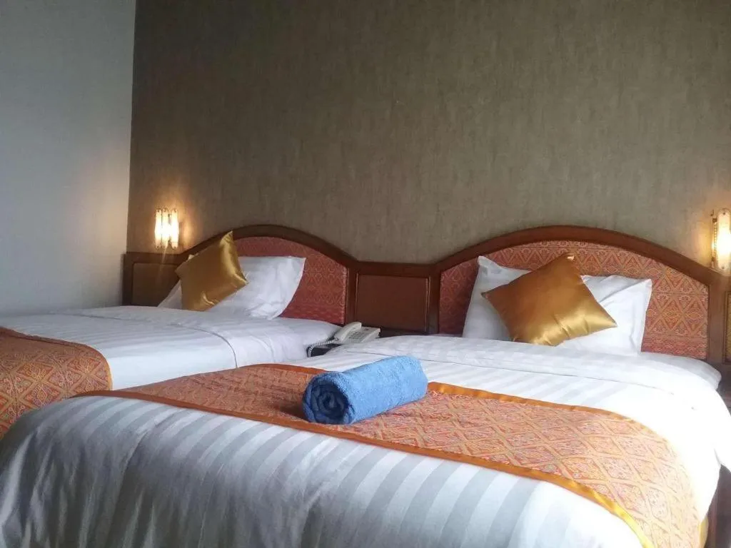 Bed in Parapat View Hotel