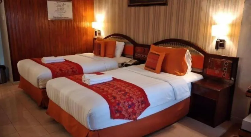 Bed in Parapat View Hotel