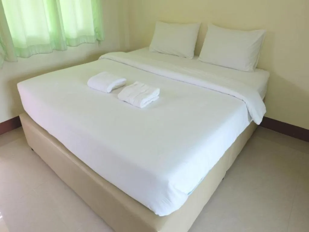 Bed in Akesasithorn Resort