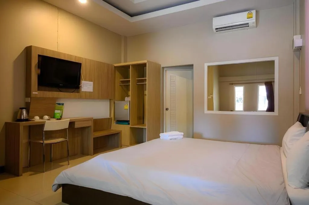 Bed in The Resort Kamphaengphet