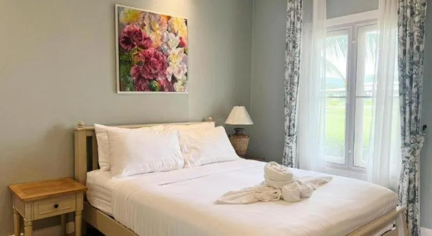 Bed in SailomResortKhaoyai