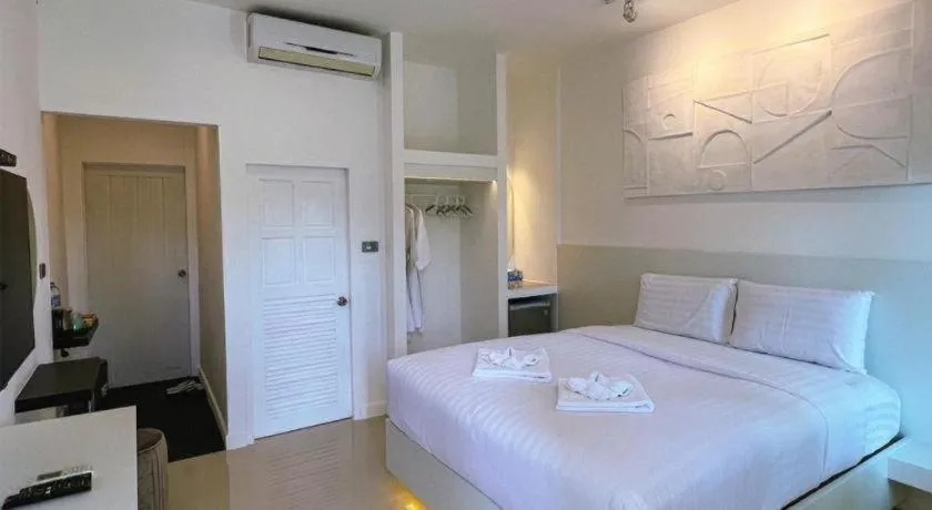 Bed in SailomResortKhaoyai