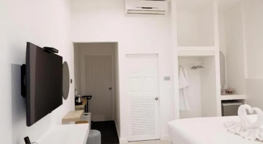 Bed in SailomResortKhaoyai