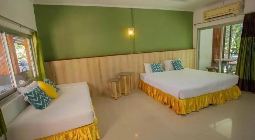 Bed in Suanpa Resort