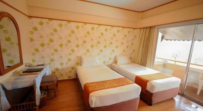 Bed in Haad Kaew Resort Songkhla