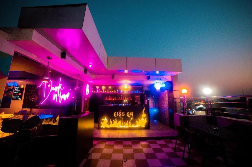 Hotel J.S. Residency