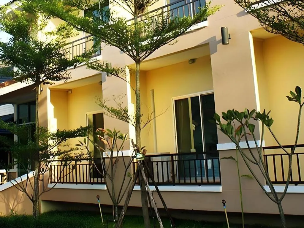 Home and Hill Resort