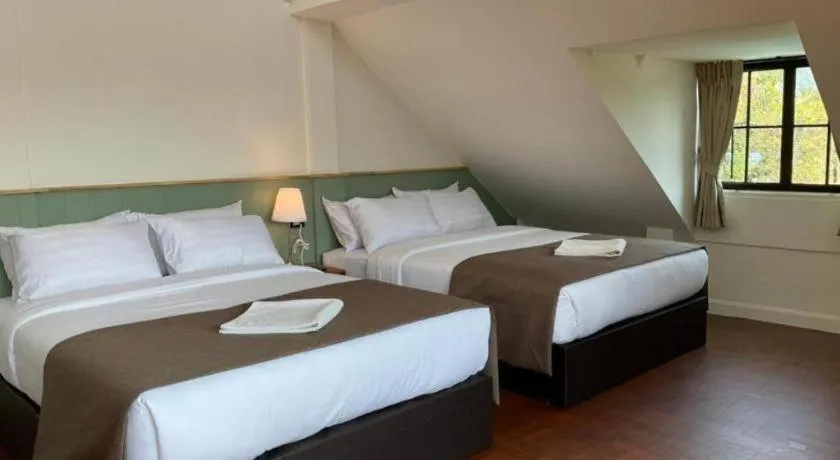 Bed in Home and Hill Resort