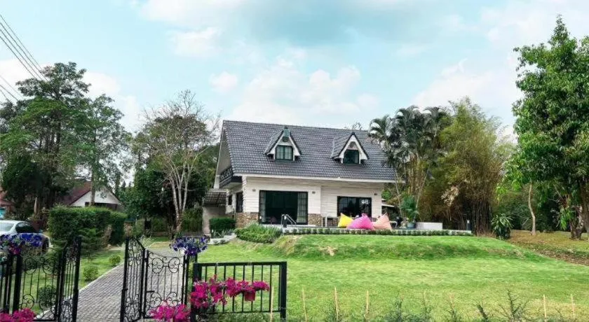 Home and Hill Resort