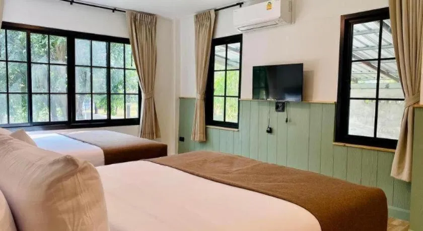 Bed in Home and Hill Resort