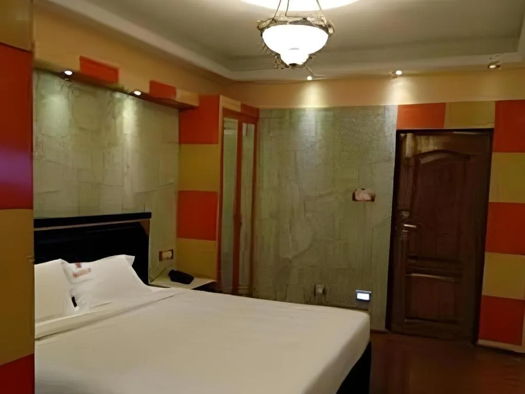 Bed in Sun Park Grand Hotel