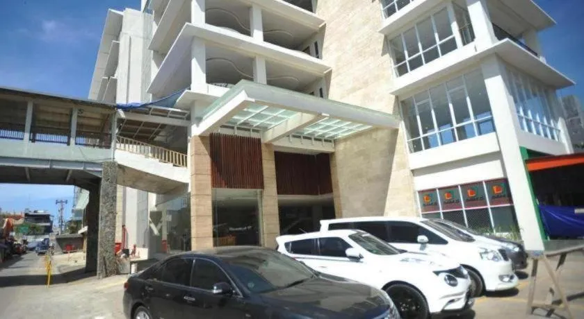 Laut Biru Resort Hotel