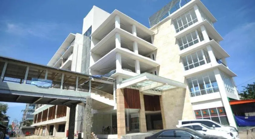 Laut Biru Resort Hotel