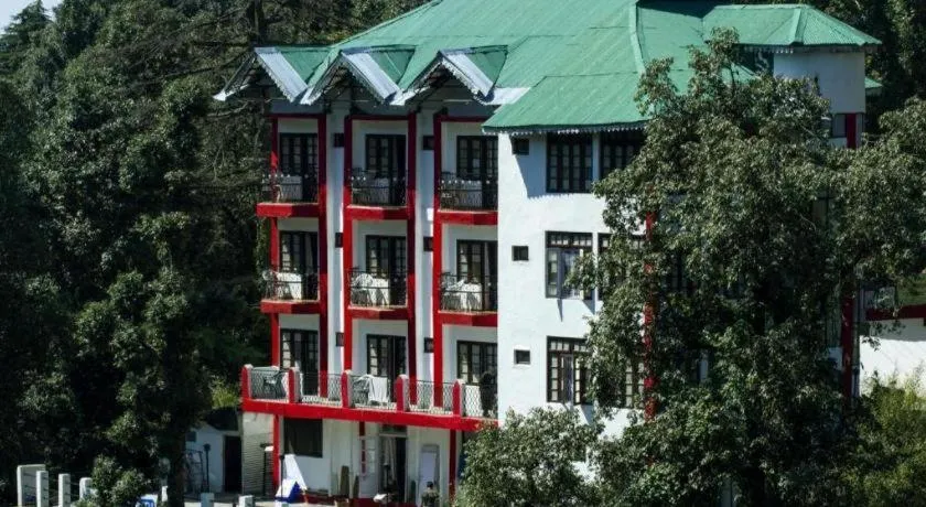 Hotel Himgiri