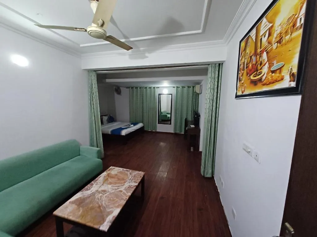 Bed in Hotel Laxmi Villa Palace