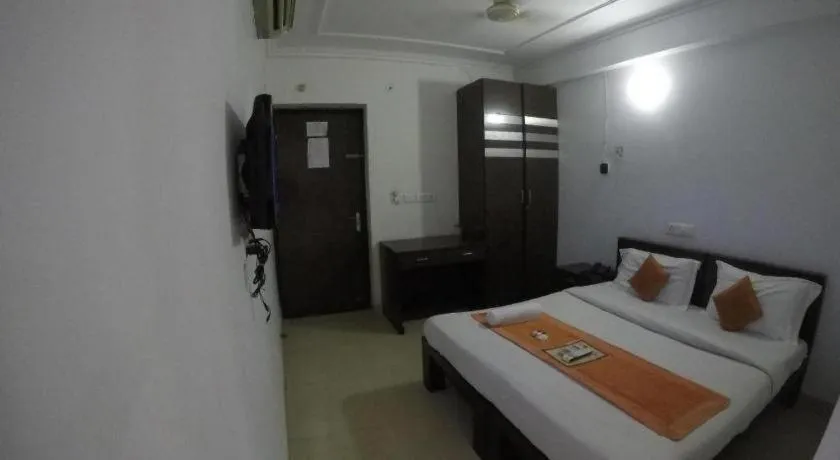 Bed in Hotel Laxmi Villa Palace