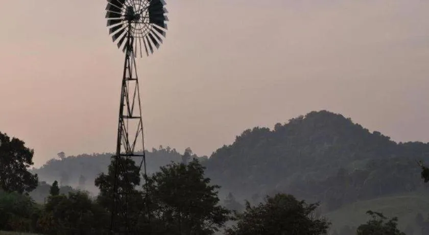 Dern Din Du Dao Resort