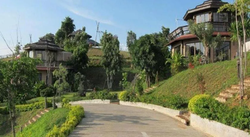 Dern Din Du Dao Resort