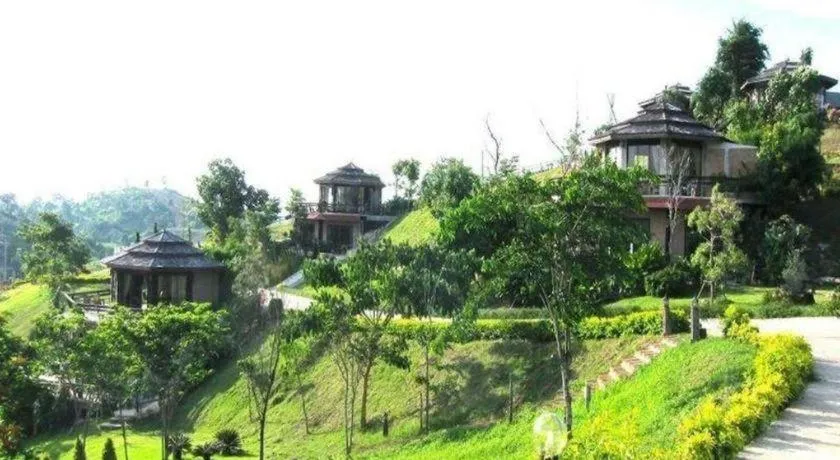 Dern Din Du Dao Resort