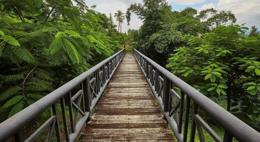 Dern Din Du Dao Resort