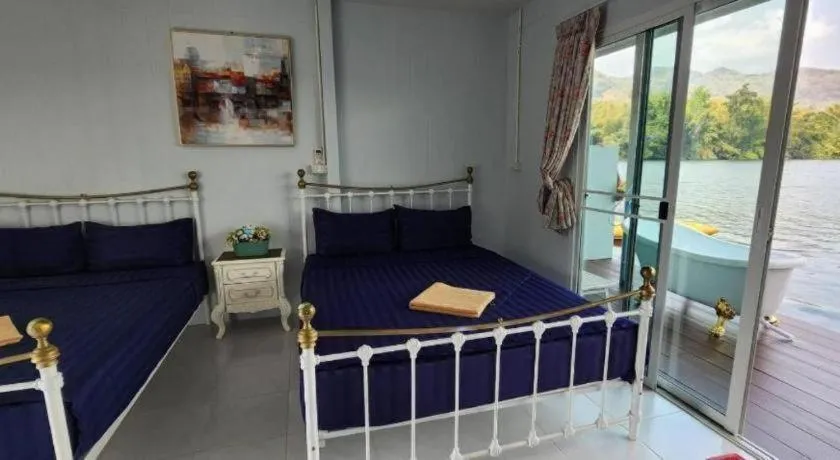 Bed in Chateau de Erawan