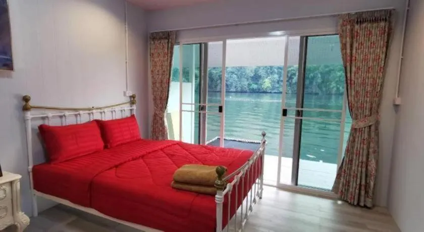 Bed in Chateau de Erawan