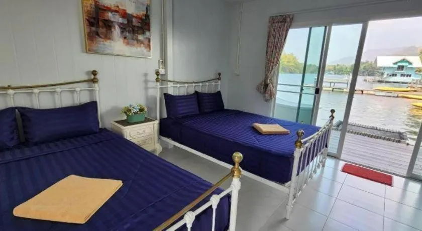 Bed in Chateau de Erawan