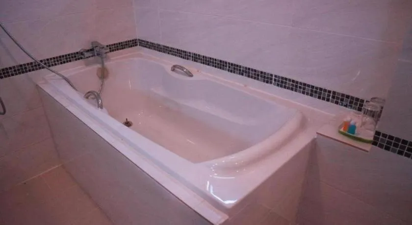 Phetlada Pavilion & Resort