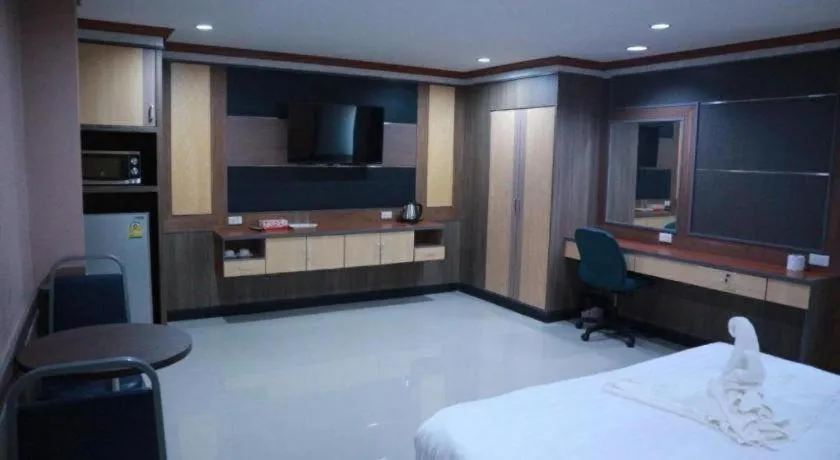 Bed in Phetlada Pavilion & Resort