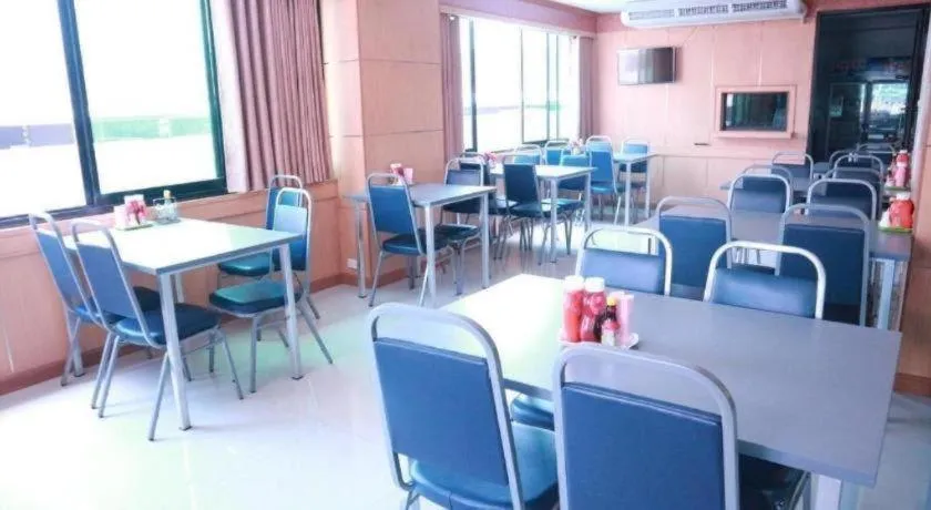 Phetlada Pavilion & Resort